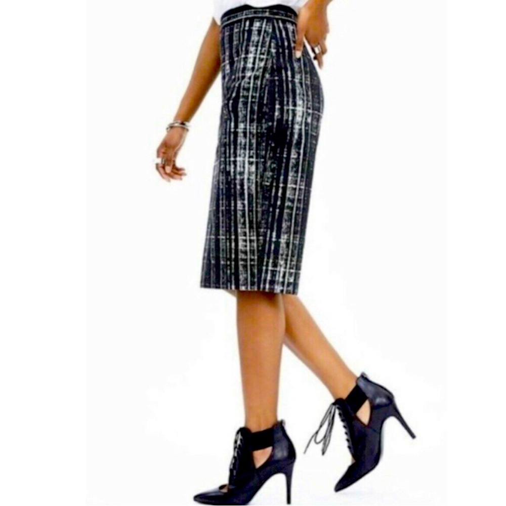 Banana Republic black and white Marble Sloan Pencil skirt  | womans size 10